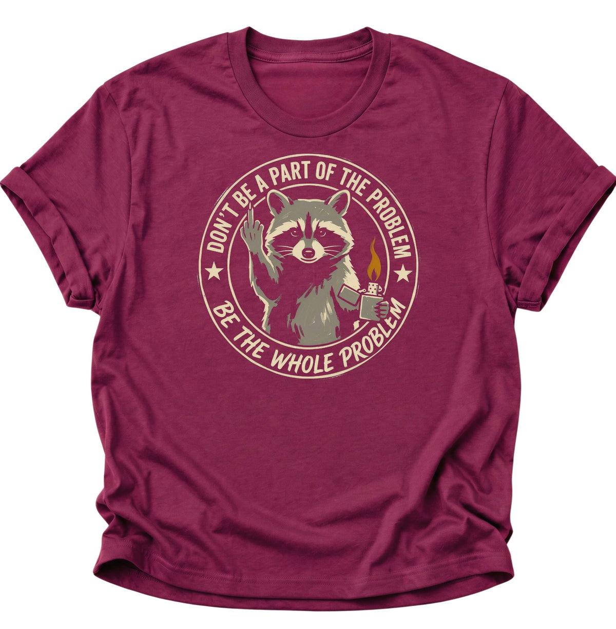 Frecher Waschbär mit Mittelfinger Unisex T-Shirt Cardinal Red - PINE & RIVER