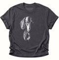 Mystischer Dackel im Schatten Unisex T-Shirt Dark Heather - PINE & RIVER