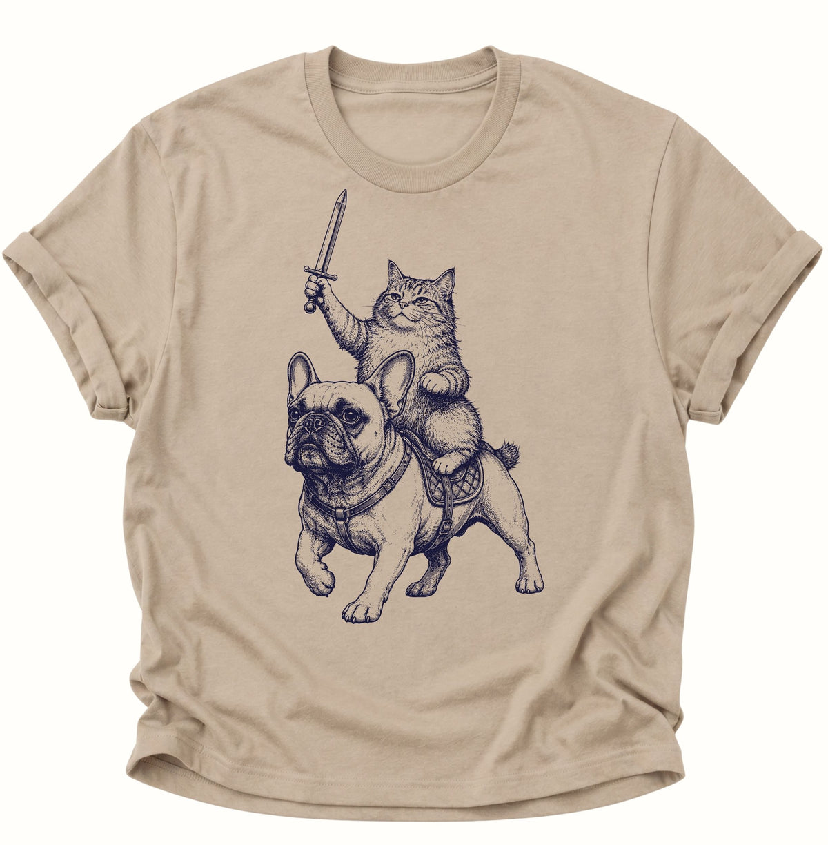 Katzenritter auf Bulldogge Unisex T-Shirt Sand - PINE & RIVER