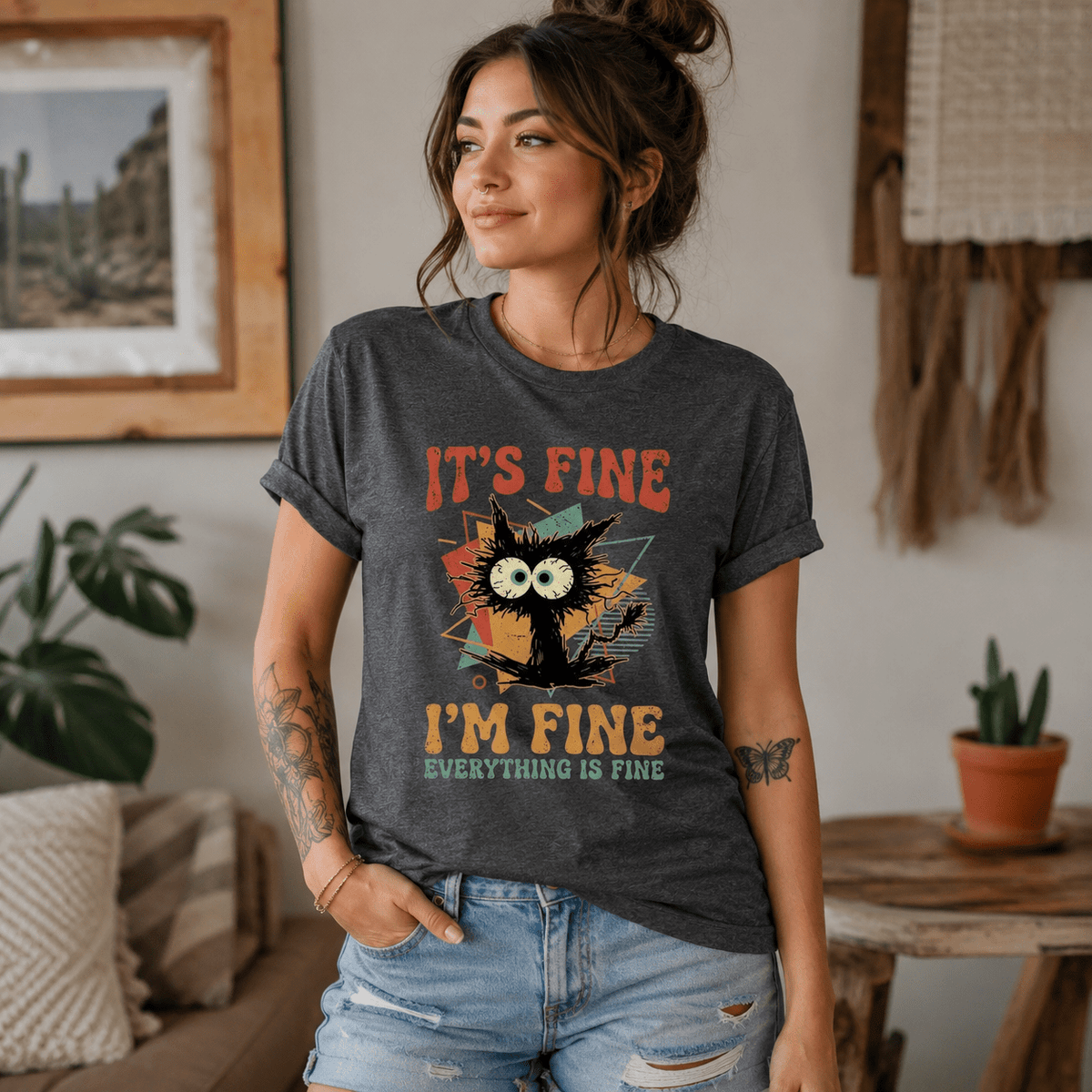 Chaotische Katze It's Fine Unisex T-Shirt Dark Heather - PINE & RIVER