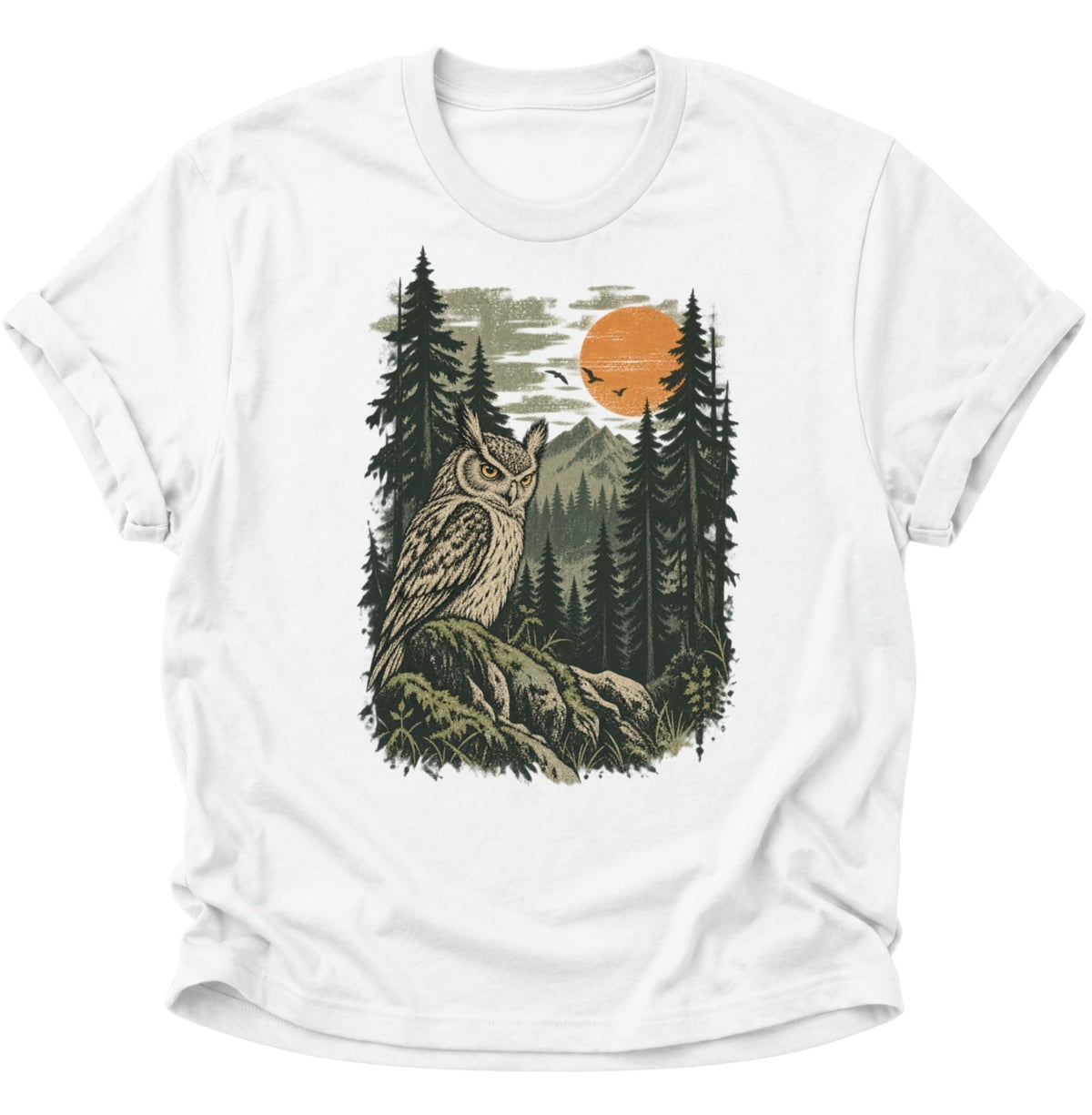 Eule im Wald bei Sonnenuntergang Unisex T-Shirt Weiß - PINE & RIVER