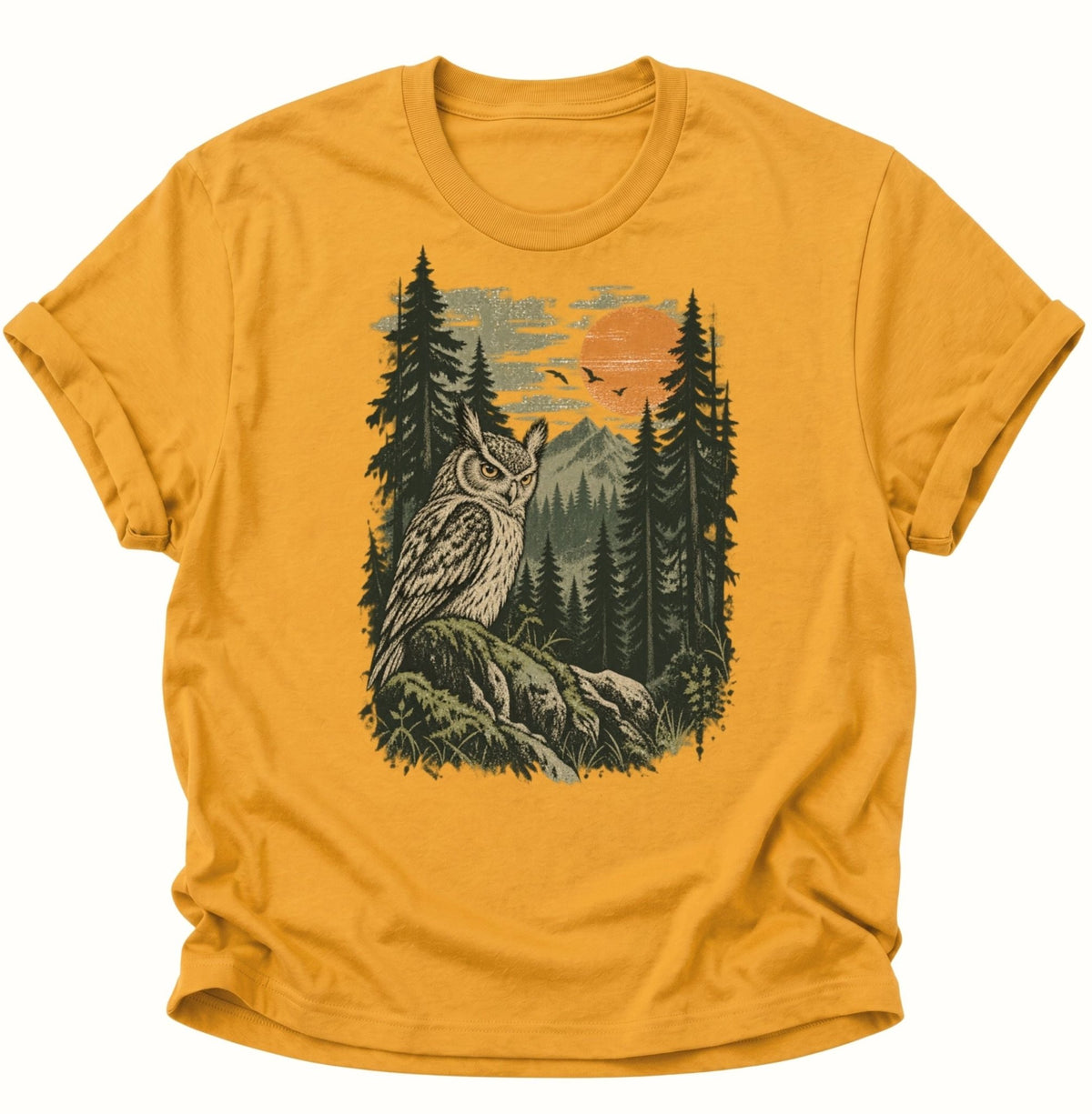 Eule im Wald bei Sonnenuntergang Unisex T-Shirt Gelb - PINE & RIVER