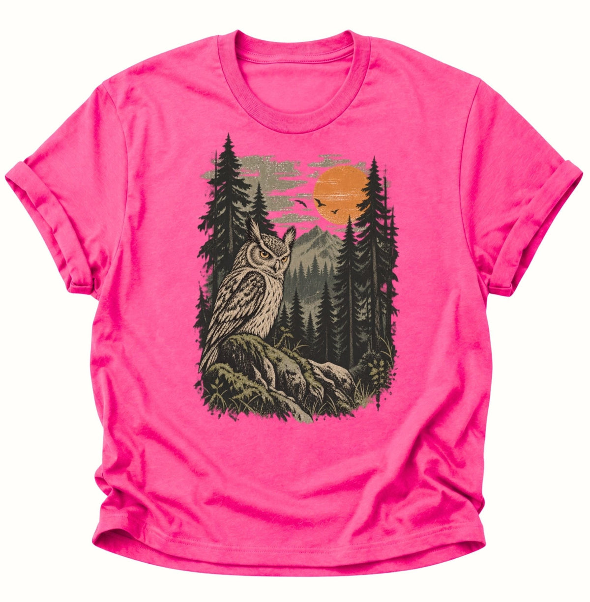 Eule im Wald bei Sonnenuntergang Unisex T-Shirt Heliconia - PINE & RIVER
