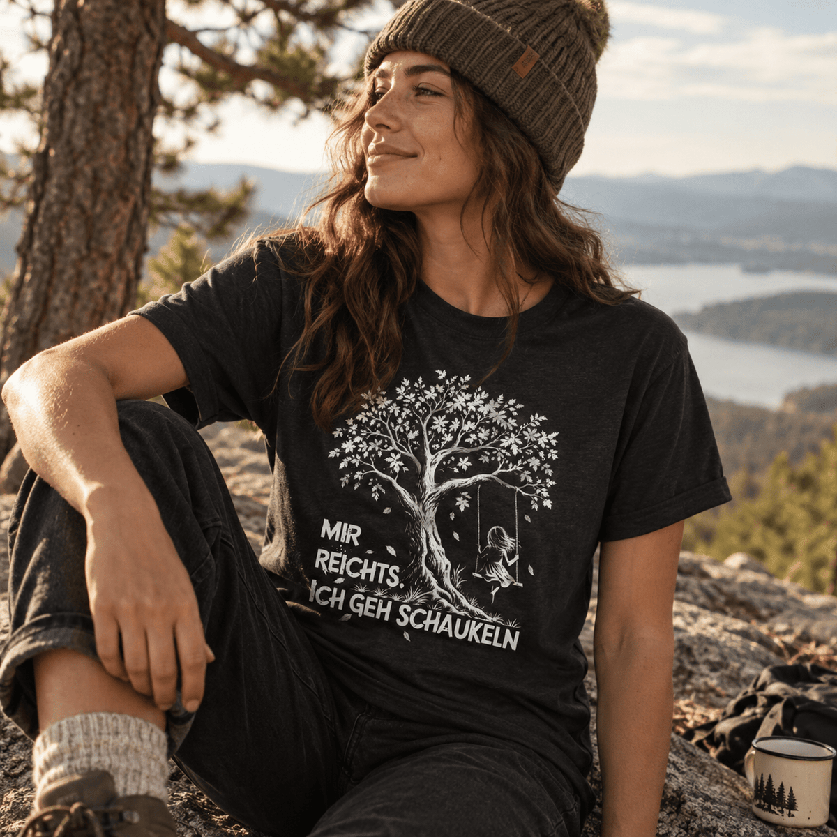 Mir reichts. Ich geh schaukeln Unisex T-Shirt Gelb - PINE & RIVER