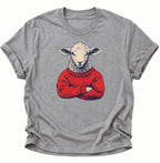 Schaf im Wollpullover Unisex T-Shirt Dark Heather - PINE & RIVER